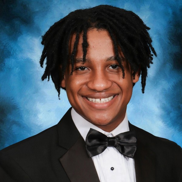 Zsolt Okechuku