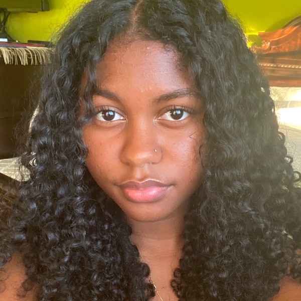 Arianna Lawrence