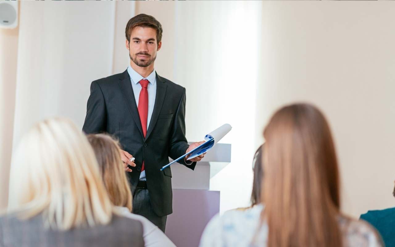 Illinois Scholarships Image 3